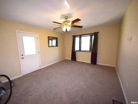 107 Walnut St, Energy, IL 62933 photo 10