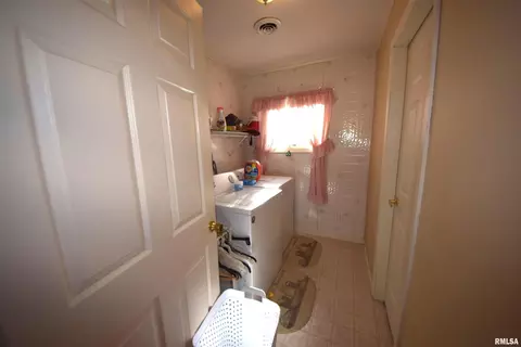 107 Walnut St, Energy, IL 62933 photo 18