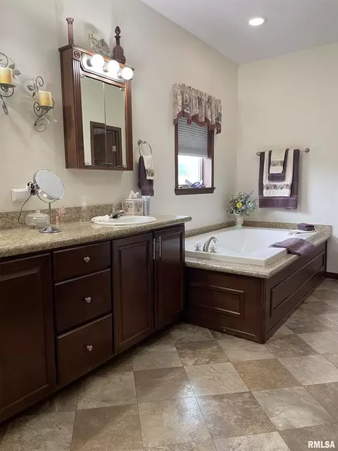 200 Poole Ln, Anna, IL 62906 photo 38