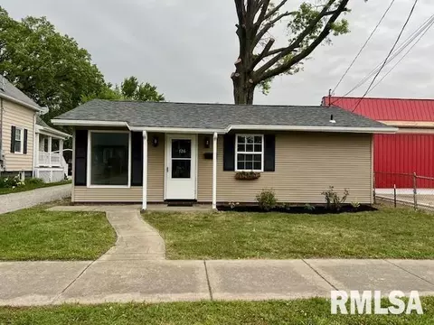 726 E Broadway, Centralia, IL 62801