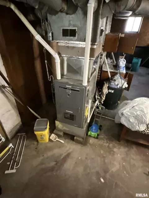 412 E Kerr St, Centralia, IL 62801 photo 12