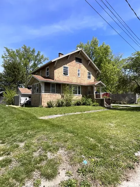 412 E Kerr St, Centralia, IL 62801