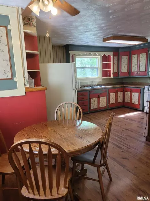 17286 E Angling Rd, Mount Vernon, IL 62864 photo 9