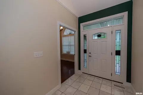 203 E Flora, Valier, IL 62891 photo 6