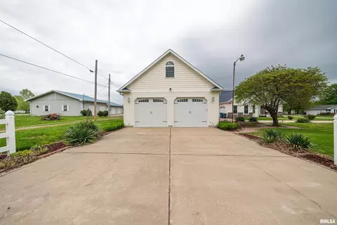 203 E Flora, Valier, IL 62891 photo 61