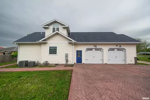 203 E Flora, Valier, IL 62891 photo 56