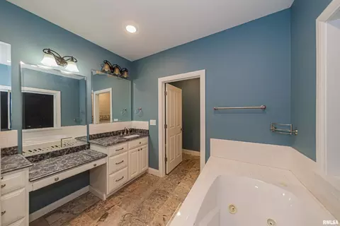 203 E Flora, Valier, IL 62891 photo 27