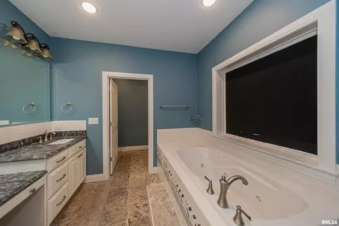 203 E Flora, Valier, IL 62891 photo 25