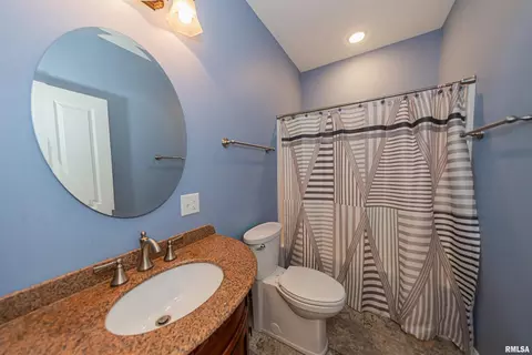 203 E Flora, Valier, IL 62891 photo 32