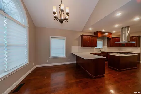 203 E Flora, Valier, IL 62891 photo 15