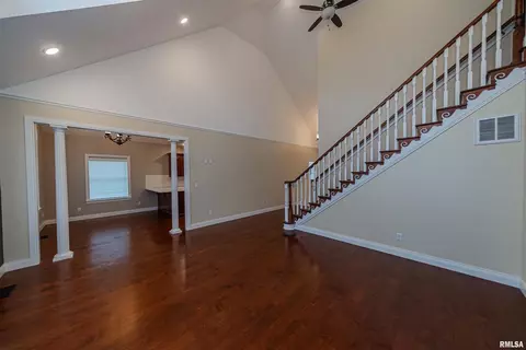 203 E Flora, Valier, IL 62891 photo 14