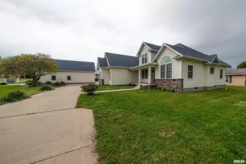 203 E Flora, Valier, IL 62891 photo 67