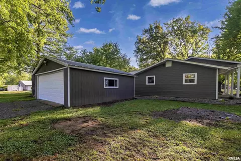301 E Ford St, Energy, IL 62933 photo 4
