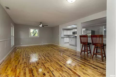301 E Ford St, Energy, IL 62933 photo 5