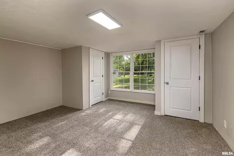 301 E Ford St, Energy, IL 62933 photo 22
