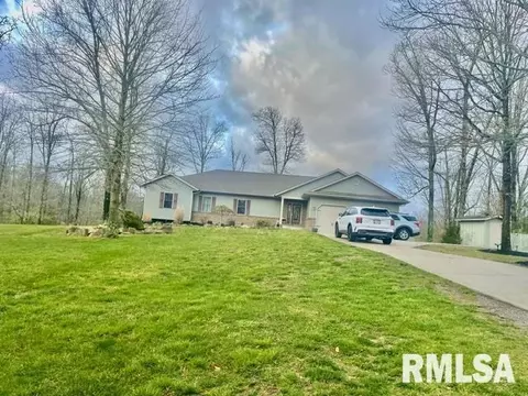 128 Covered Bridge Rd, Carbondale, IL 62902