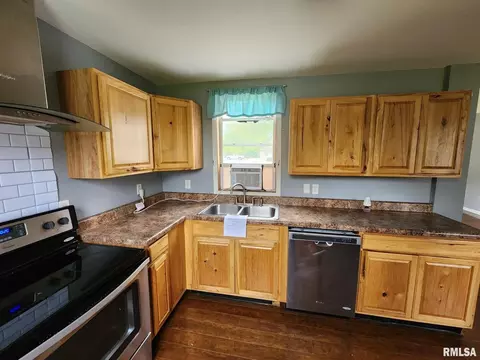 540 E North Ave, Flora, IL 62839 photo 3