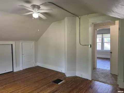 203 Freeman St, Anna, IL 62906 photo 27