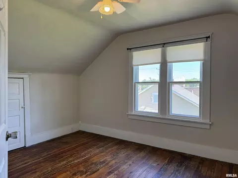 203 Freeman St, Anna, IL 62906 photo 32