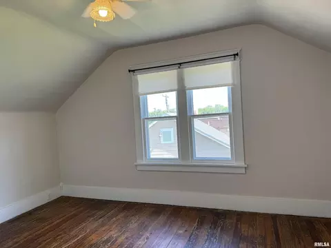 203 Freeman St, Anna, IL 62906 photo 24
