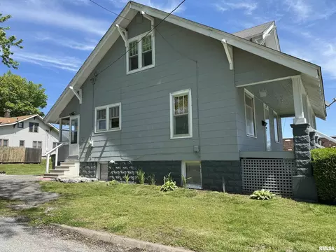203 Freeman St, Anna, IL 62906 photo 4