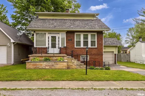 106 E Stockton St, Marion, IL 62959