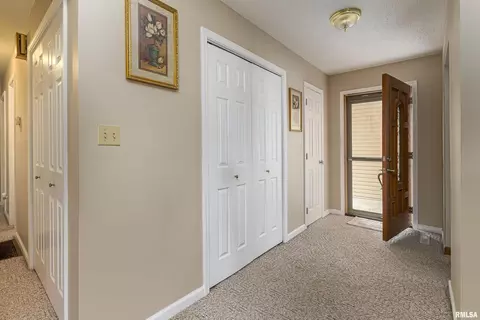 36 Douglas Dr, Herrin, IL 62948 photo 4