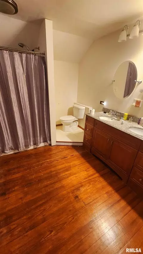 103 E High St, Anna, IL 62906 photo 23