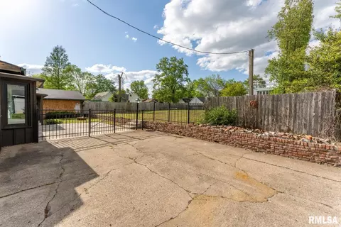 204 E Allen St, Marion, IL 62959 photo 48