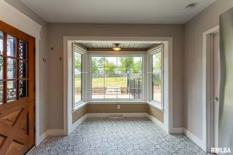 204 E Allen St, Marion, IL 62959 photo 20