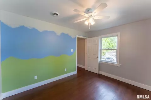 204 E Allen St, Marion, IL 62959 photo 28