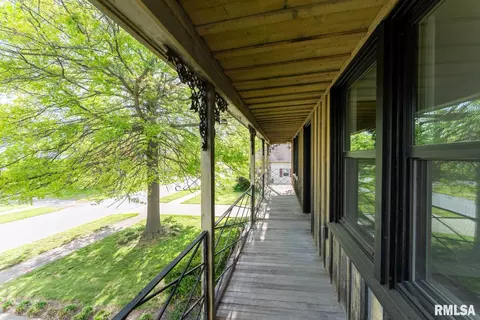 204 E Allen St, Marion, IL 62959 photo 33