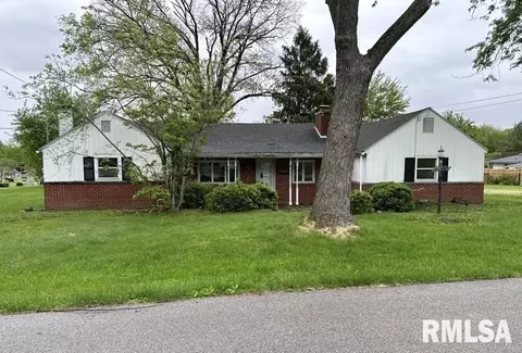 310 Lewis Ave, Lawrenceville, IL 62439