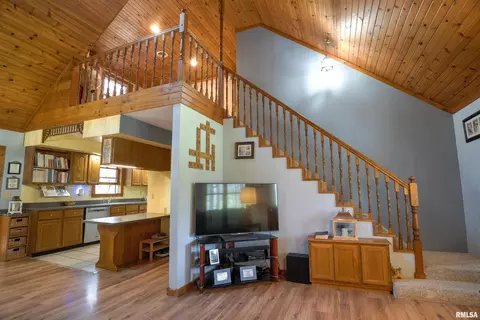 193 Forest Dr, Flora, IL 62839 photo 21