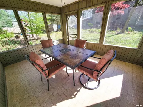 193 Forest Dr, Flora, IL 62839 photo 13