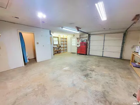 193 Forest Dr, Flora, IL 62839 photo 79