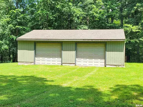 193 Forest Dr, Flora, IL 62839 photo 5
