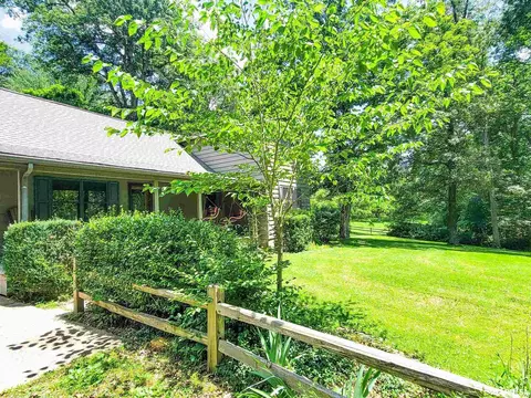 193 Forest Dr, Flora, IL 62839 photo 3