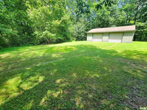193 Forest Dr, Flora, IL 62839 photo 11
