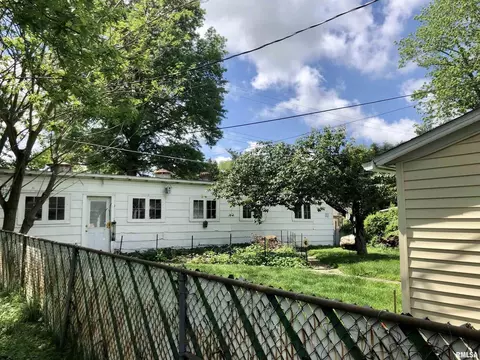 1314 W Monroe St, Herrin, IL 62948 photo 19