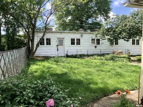 1314 W Monroe St, Herrin, IL 62948 photo 18