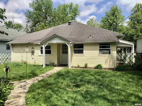 1314 W Monroe St, Herrin, IL 62948 photo 17