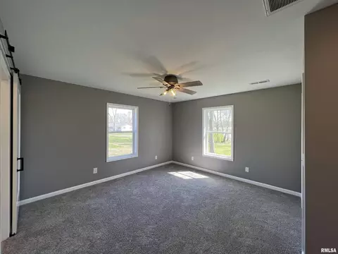 1202 Broadway St, Eldorado, IL 62930 photo 17