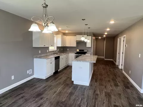 1202 Broadway St, Eldorado, IL 62930 photo 14