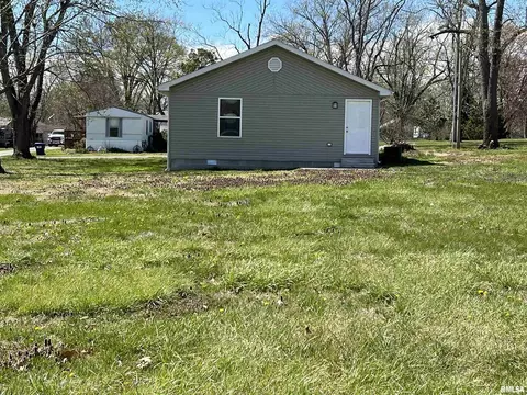 1202 Broadway St, Eldorado, IL 62930 photo 7