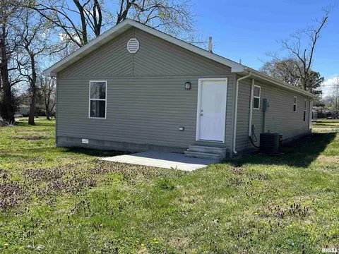 1202 Broadway St, Eldorado, IL 62930 photo 9