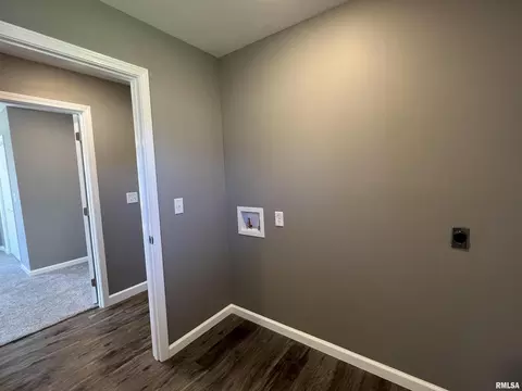 1202 Broadway St, Eldorado, IL 62930 photo 25