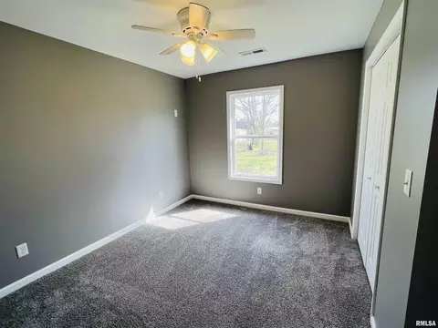 1202 Broadway St, Eldorado, IL 62930 photo 21