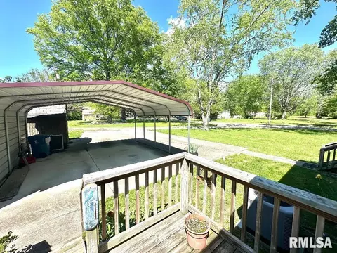 828 E 15th St, Centralia, IL 62801 photo 13