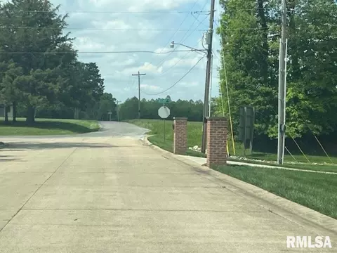 3600 Ridge Crest Dr, Mtvernon, IL 62864